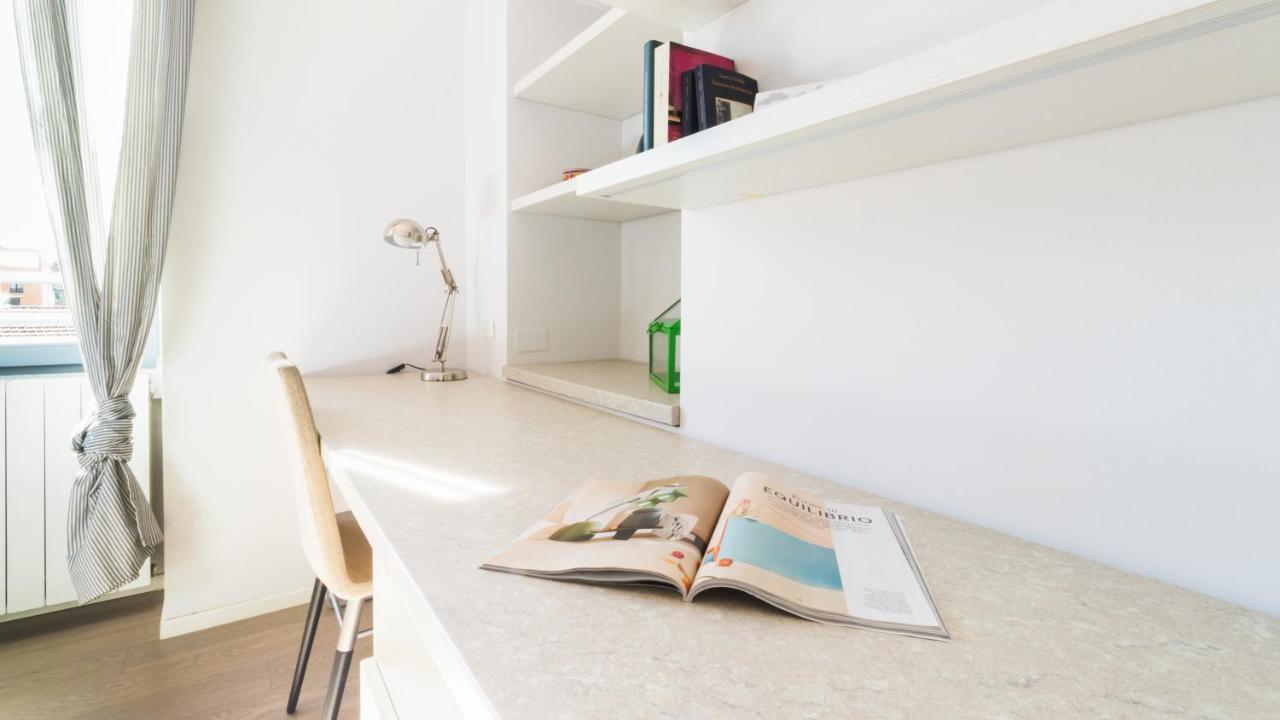 Italianway - Bligny 19 Flat Apartment Milan Bagian luar foto